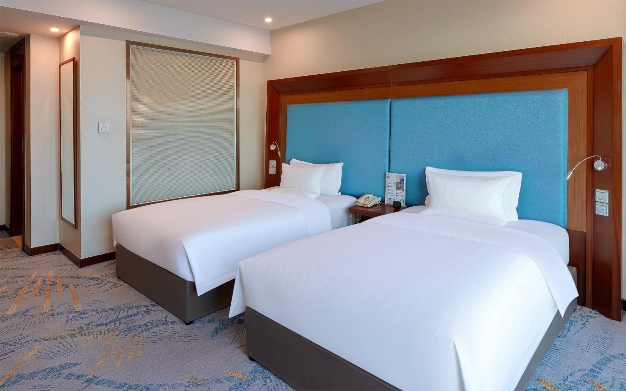 Novotel Atlantis Shanghai - Breakfast In The Clouds With River View In The Revolving Restaurant & 24Hours Free Self-Laundry Exterior foto